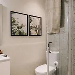 Genal - 2 Bedrooms And Office In Arroios Lisboa