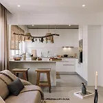 Genal - 2 Bedrooms And Office In Arroios *