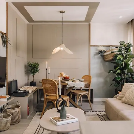 Genal - 2 Bedrooms And Office In Arroios Appartamento