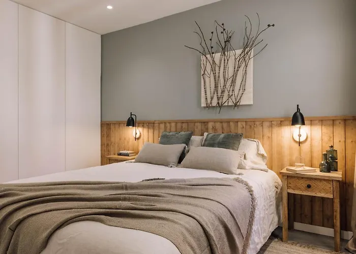 Genal - 2 Bedrooms And Office In Arroios * Lisbon