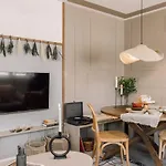 アパート Genal - 2 Bedrooms And Office In Arroios *